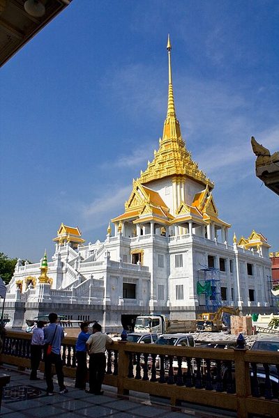 Wat Traimit