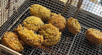 Falafel (Taʿamiya)