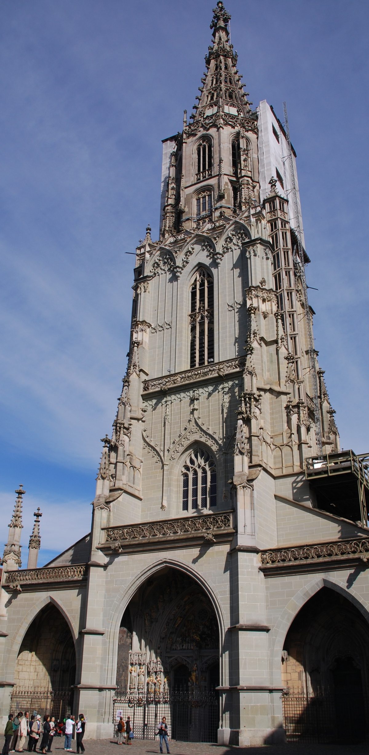 Berner Münster, Westfassade