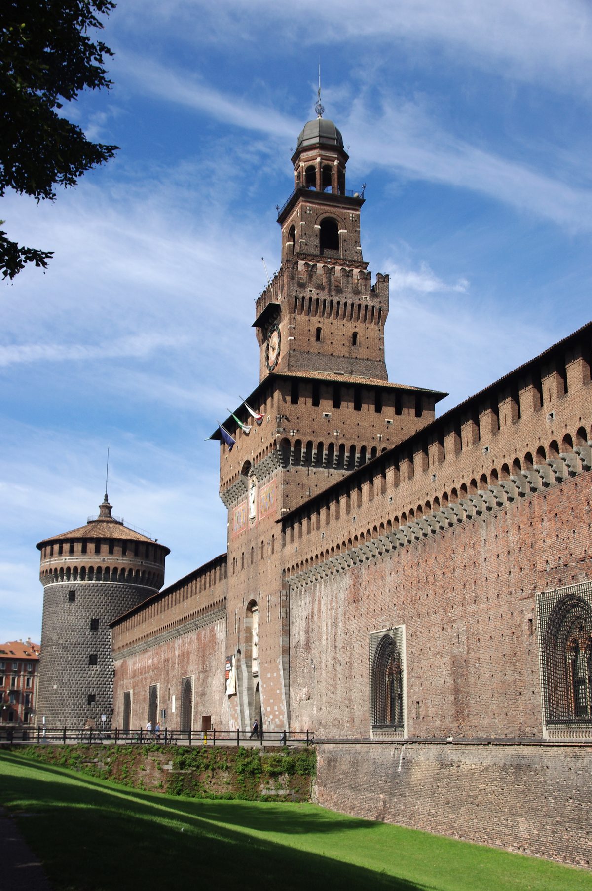 Torre del Filarete und Mauern des Castello Sforzesco