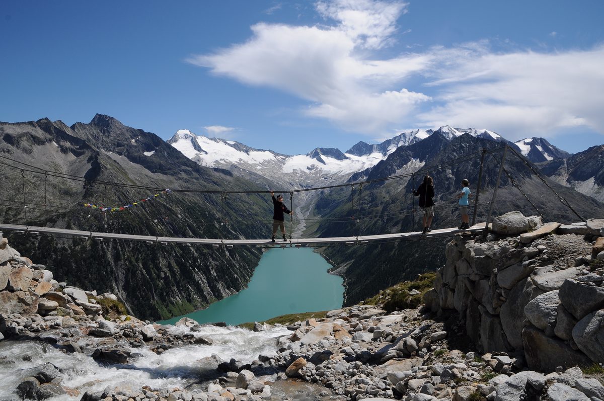 Suspension bridge above the Schlegeis reservoir
