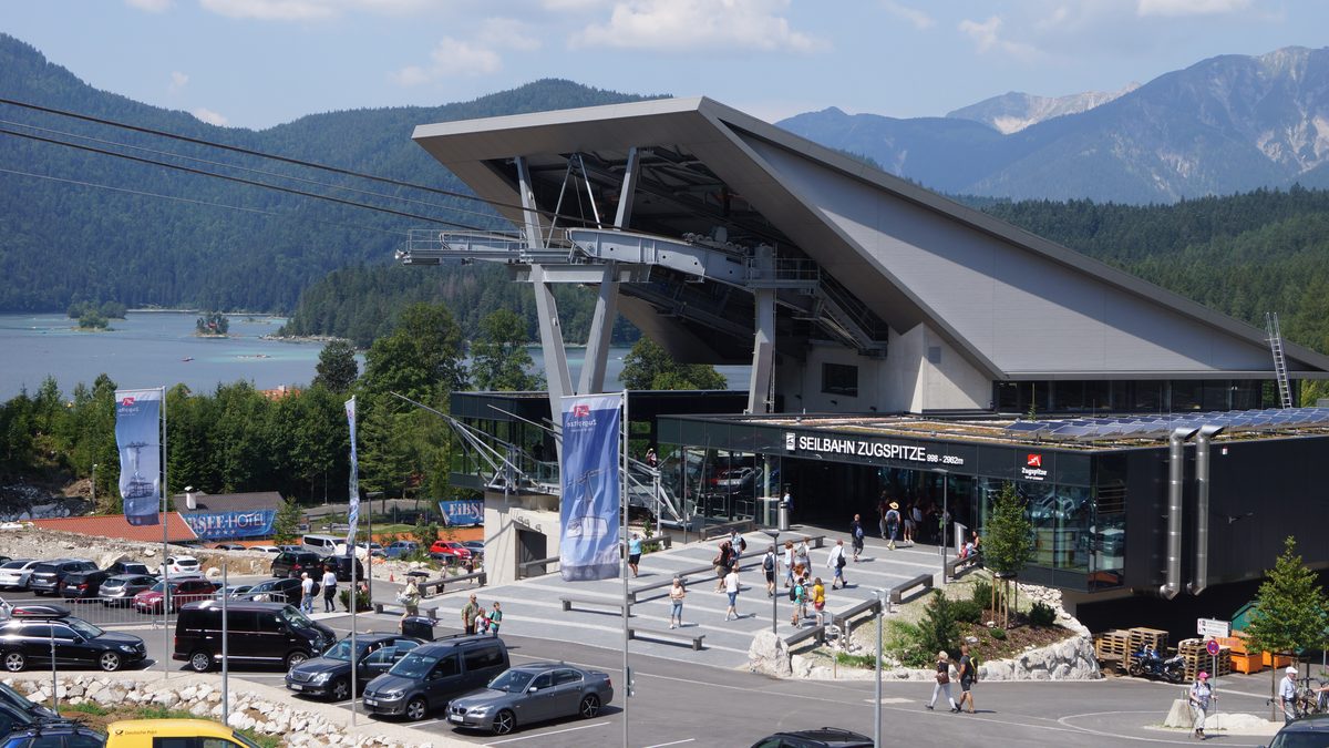 Talstation der Seilbahn Zugspitze am Eibsee